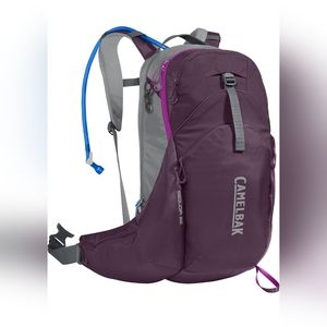 NWT Women's Camelbak Sequoia 22 woth 3L water reservoir hiking backpack